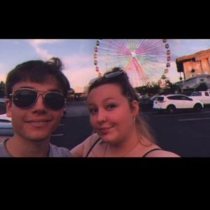 Meet your Posher, Derek